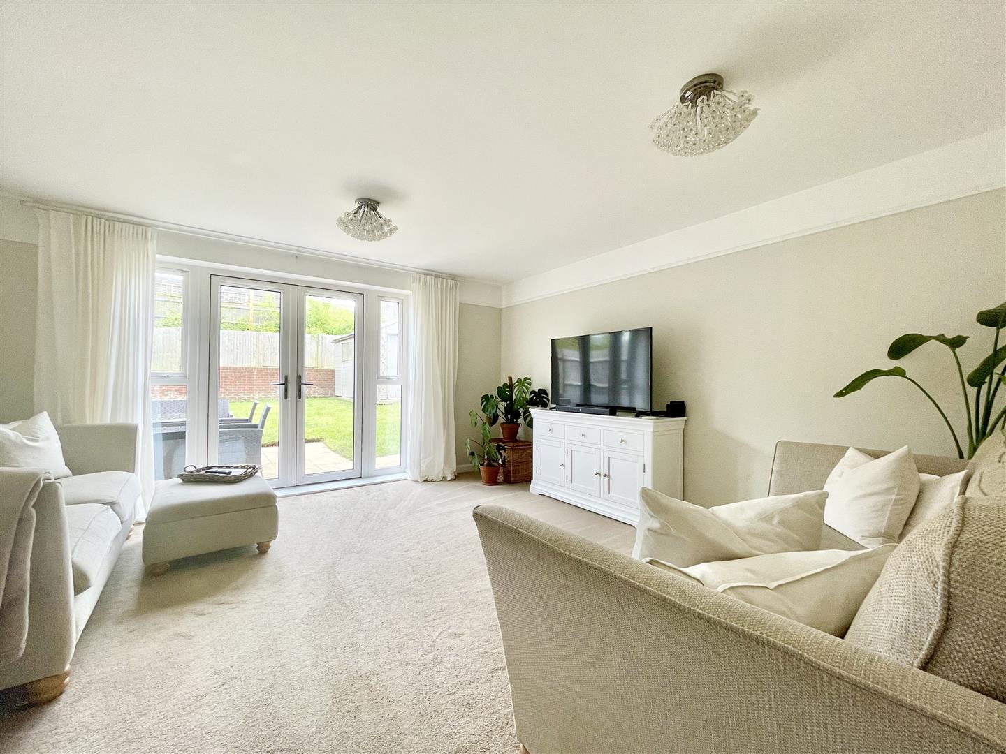 3 bed property in Furnells Way, Bexhill-On-Sea